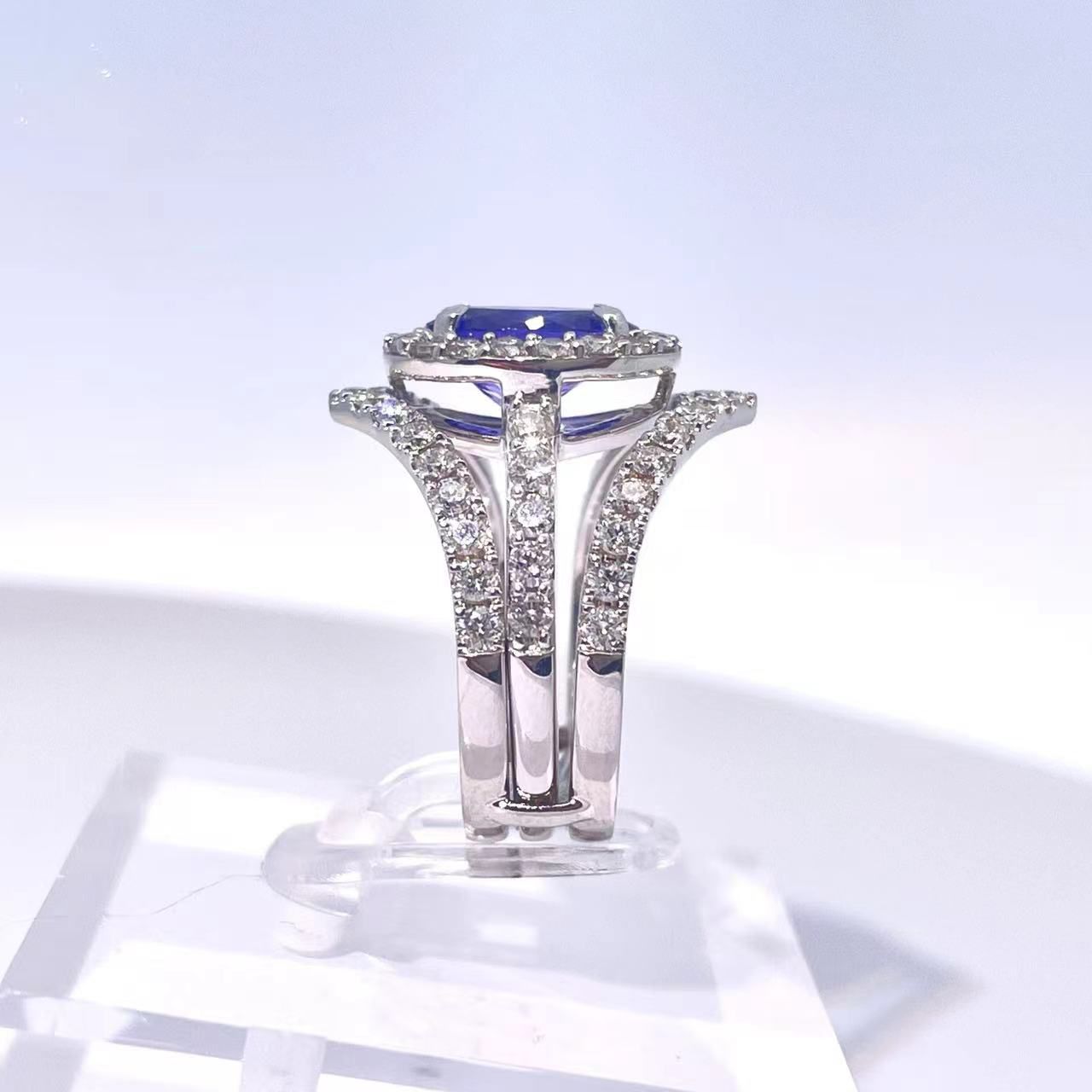 Tanzanite Diamond Wedding Set