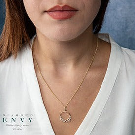 10K Yellow Gold Diamond Circle Necklace
