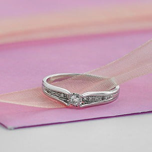 10K White Gold Illusion Set Diamond Ring