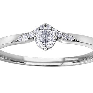 10K White Gold Diamond Ring