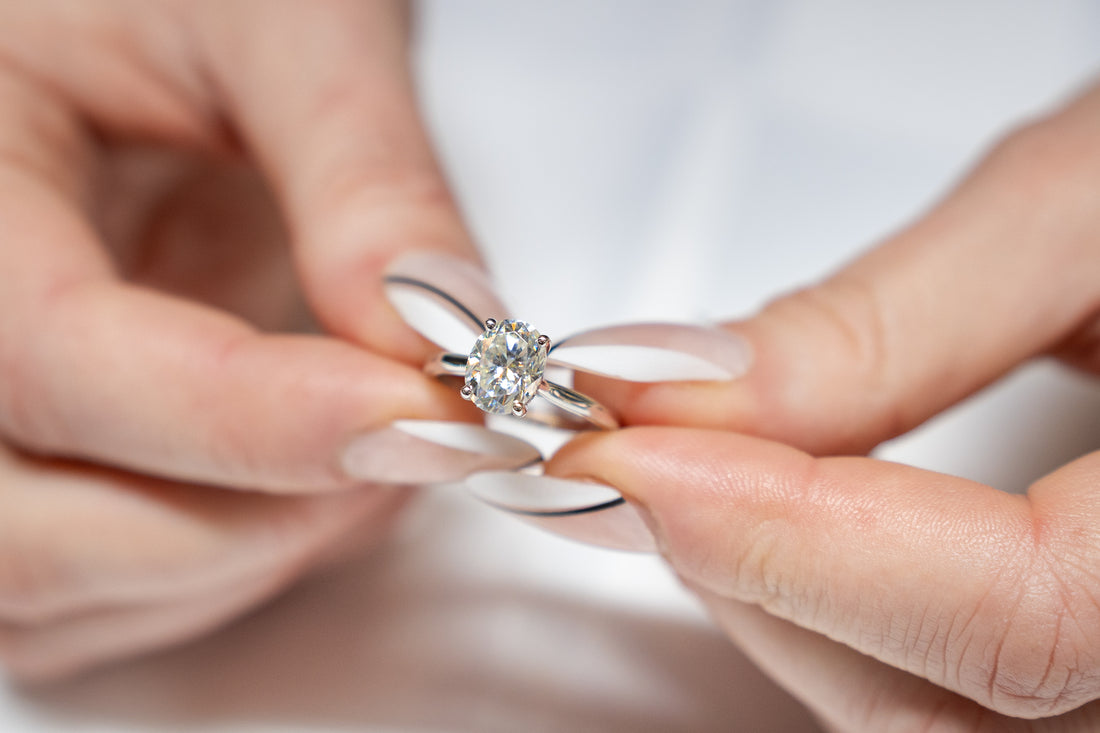 The Allure of Moissanite Jewelry: A Shining Alternative to Diamonds