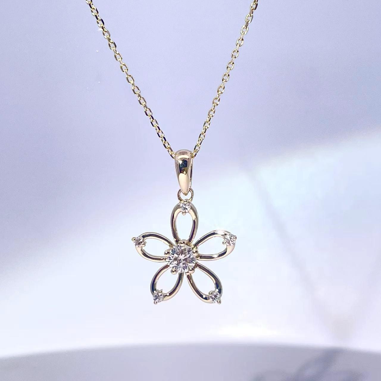 Yellow Gold Flower Necklace