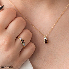 Yellow Gold Garnet Diamond Ring