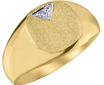 10K Yellow Gold Circle Signet Ring with Diamond