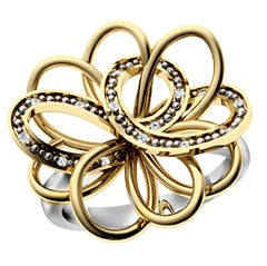 10K Two Tone Flower Ring